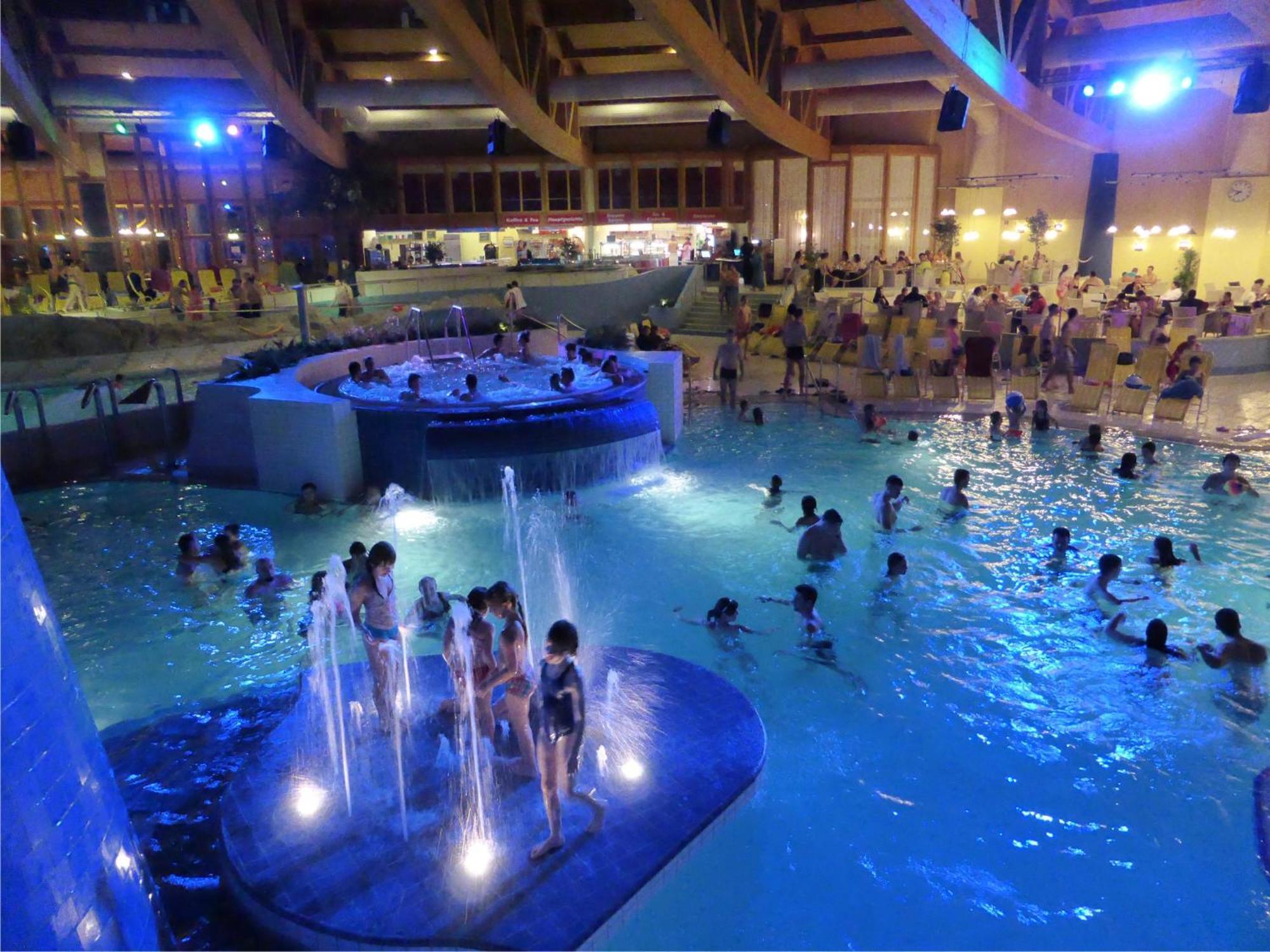 Ferienpark Templin Direkt Neben Der Naturtherme Exterior photo